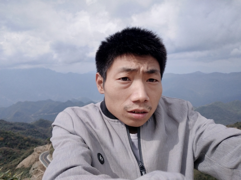 向后半生奋斗的第一张照片--四川蓝颜知己交友网