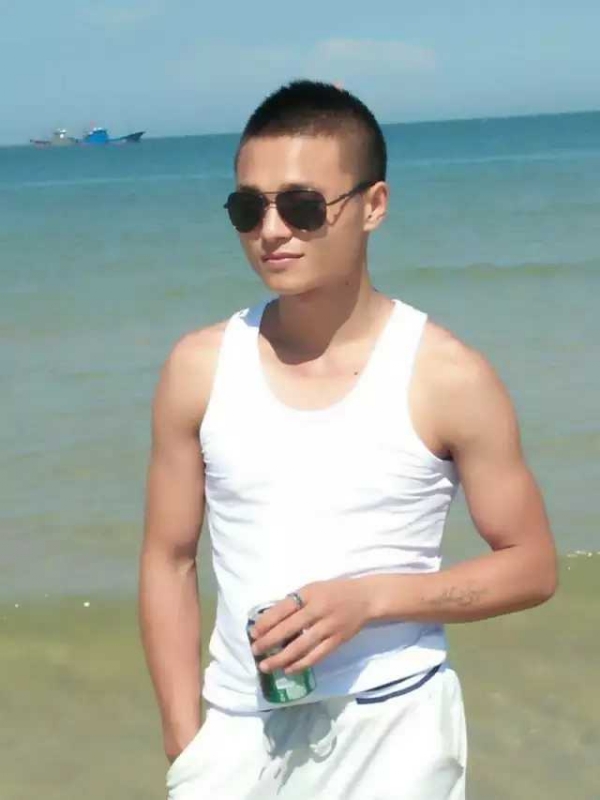 等一个她的第一张照片--四川蓝颜知己交友网