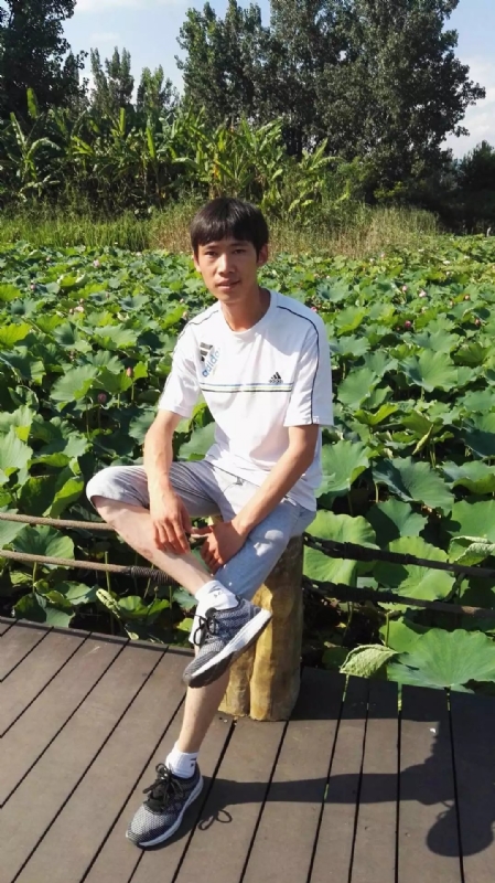 洛佐山娃的第一张照片--四川蓝颜知己交友网