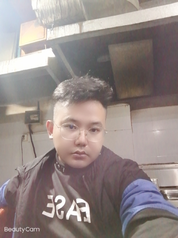 棒哥的第一张照片--四川蓝颜知己交友网