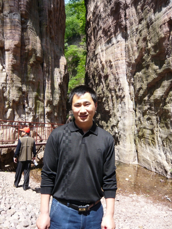 阳光幸福快乐的第三张照片--四川蓝颜知己交友网