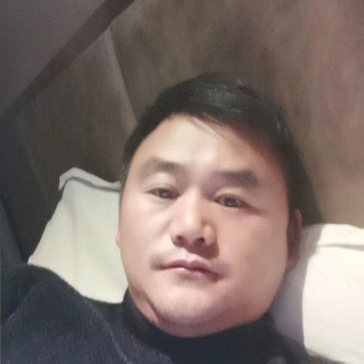 奔跑的第四张照片--四川蓝颜知己交友网