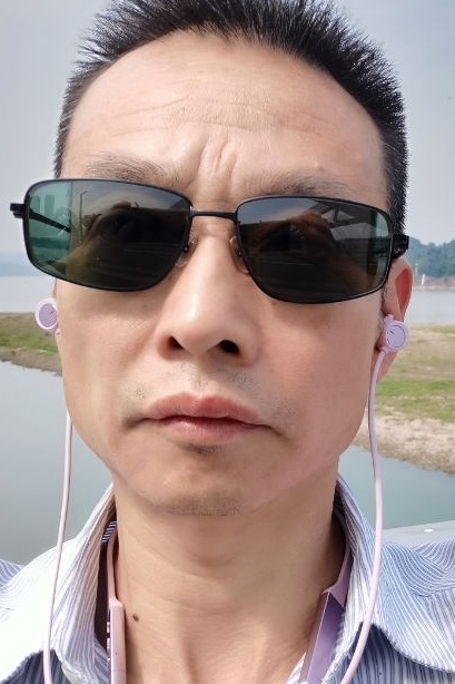 猪哥哥的第三张照片--四川蓝颜知己交友网