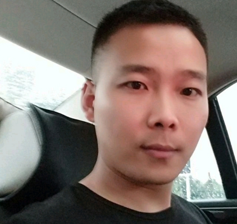 李先生的第二张照片--四川蓝颜知己交友网